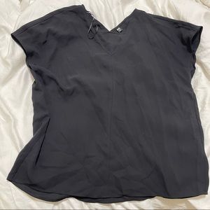 Uniqlo top